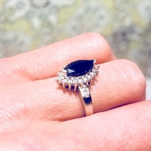 Elegant 1 carat Sapphire and white gold marquise ring with real diamonds Size 6